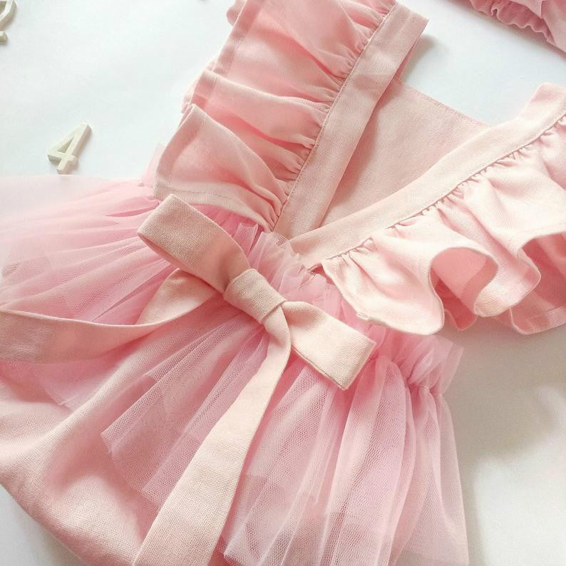 Adorable Pure Color Mesh Ruffled Sleeve Bowknot Baby Romper for Stylish Comfort