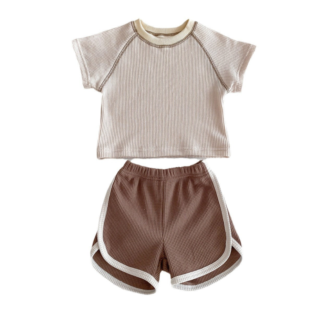 Summer Chic: Unisex Baby Short Sleeve Outfit - Top and Shorts Combo for Sunny Days!