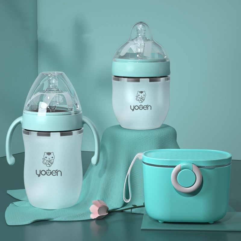 Say Goodbye to Spills: Baby Silicone Soft Anti-Drop Bottle with Straw