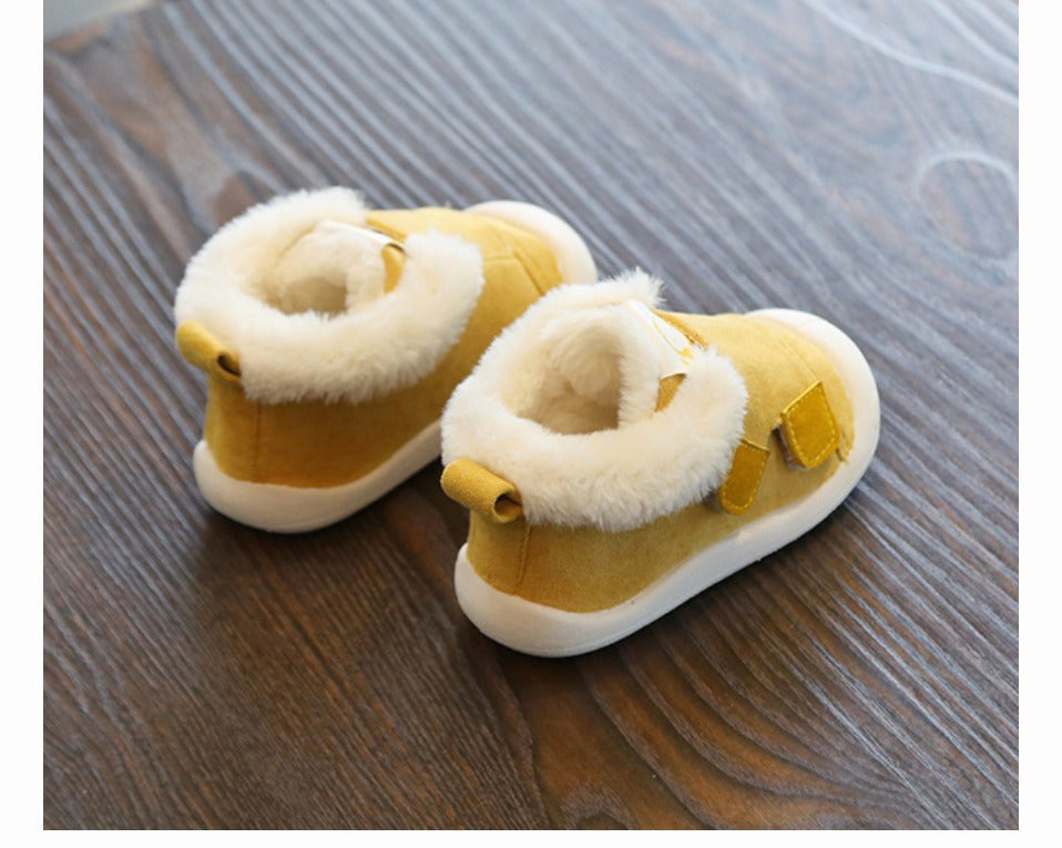 Cozy and Stylish Children's Velvet Toddler Shoes for Comfortable Steps