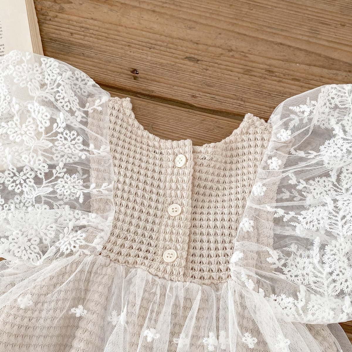 Lace Summer Flounced Sleeve Baby Dress Jumpsuit: Adorable Style for Sunny Days