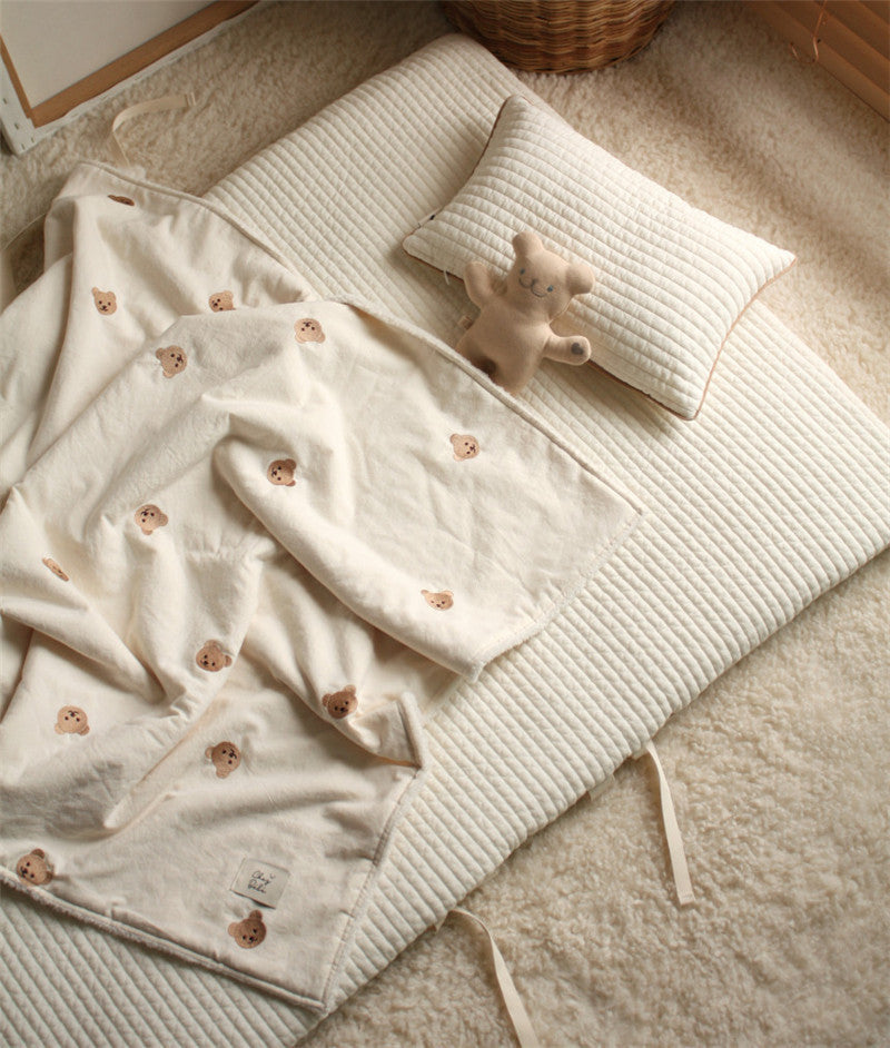 Soft and Fluffy Cute Baby Bear Blanket - Half Velvet Comfort