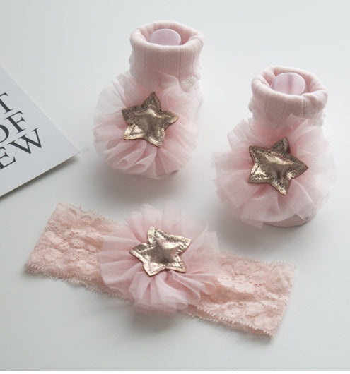 Charming Baby Headband and Socks Set: Adorable Accessories for Your Little One!