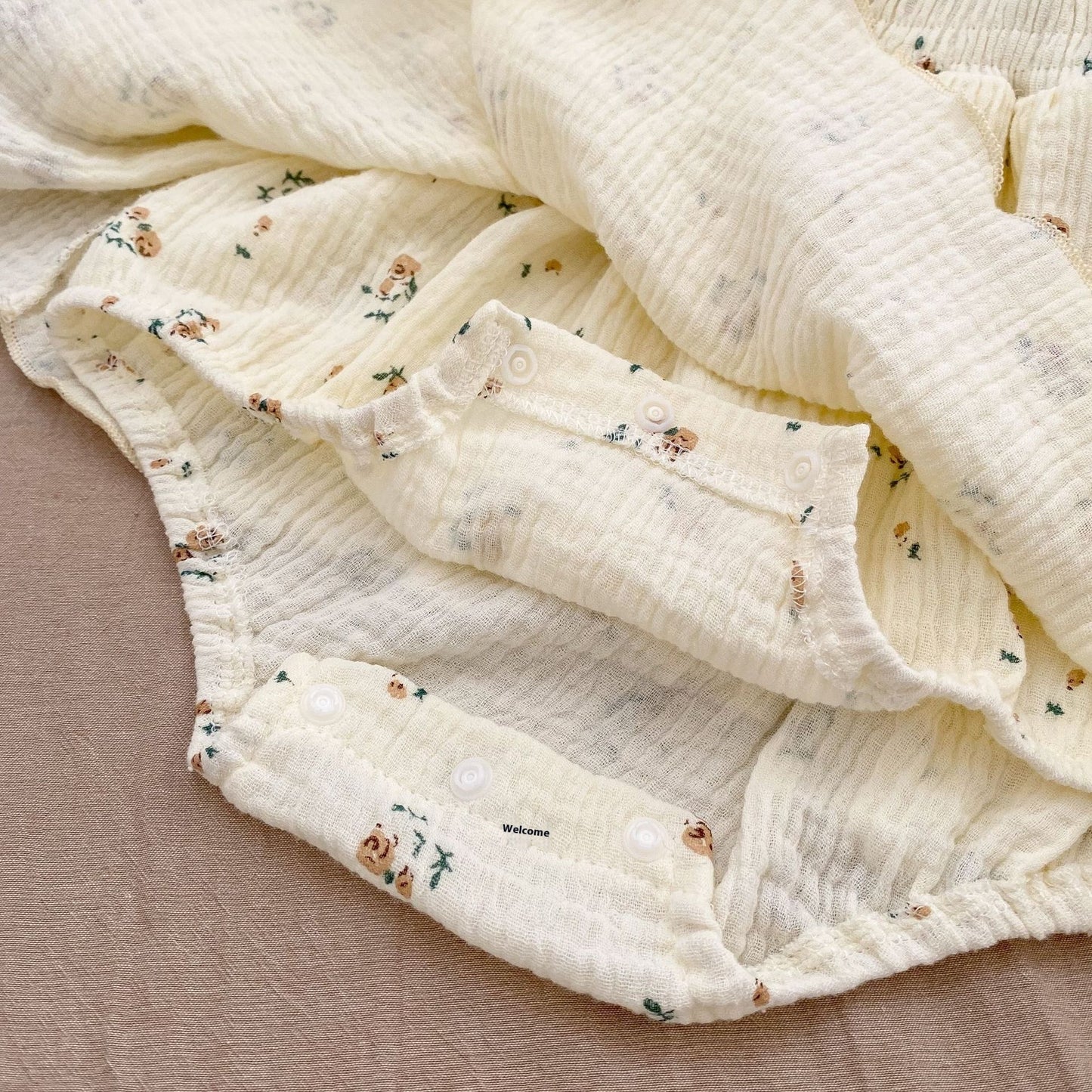 Adorable Baby Girl Floral Romper - Double-Layer Yarn Onesie