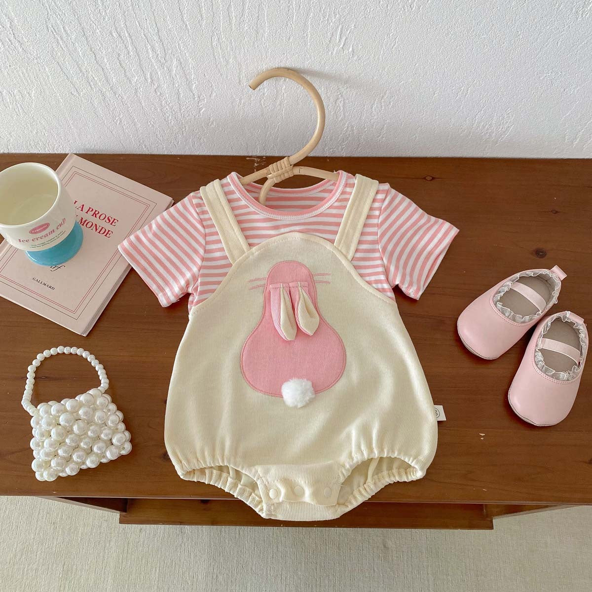 Stylish Baby Fake Two-Piece Onesie Romper – Comfortable and Trendy Outfit