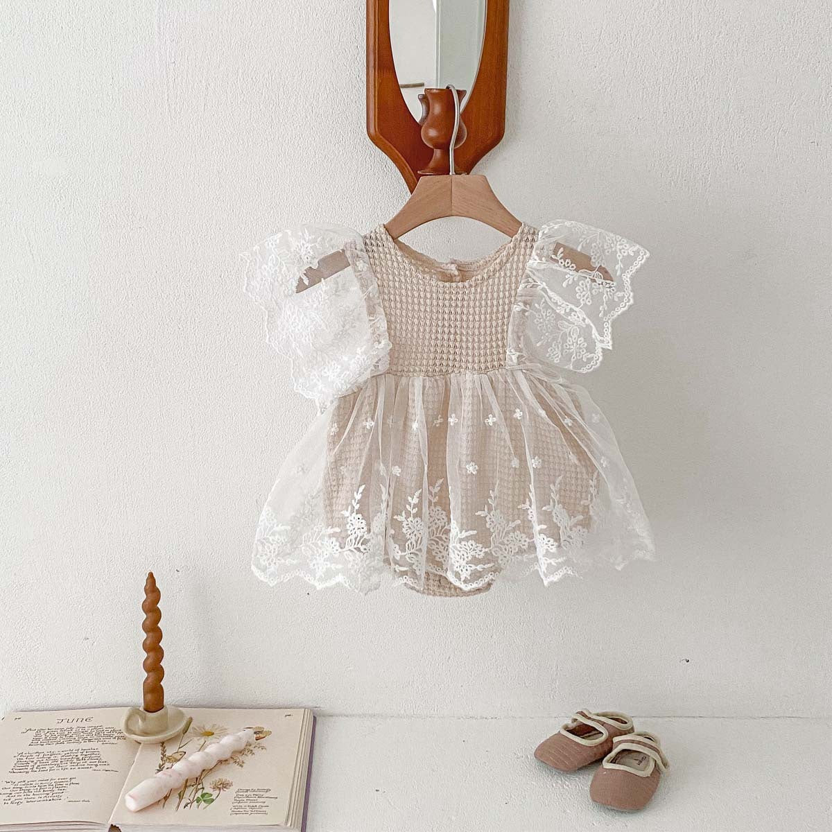 Lace Summer Flounced Sleeve Baby Dress Jumpsuit: Adorable Style for Sunny Days