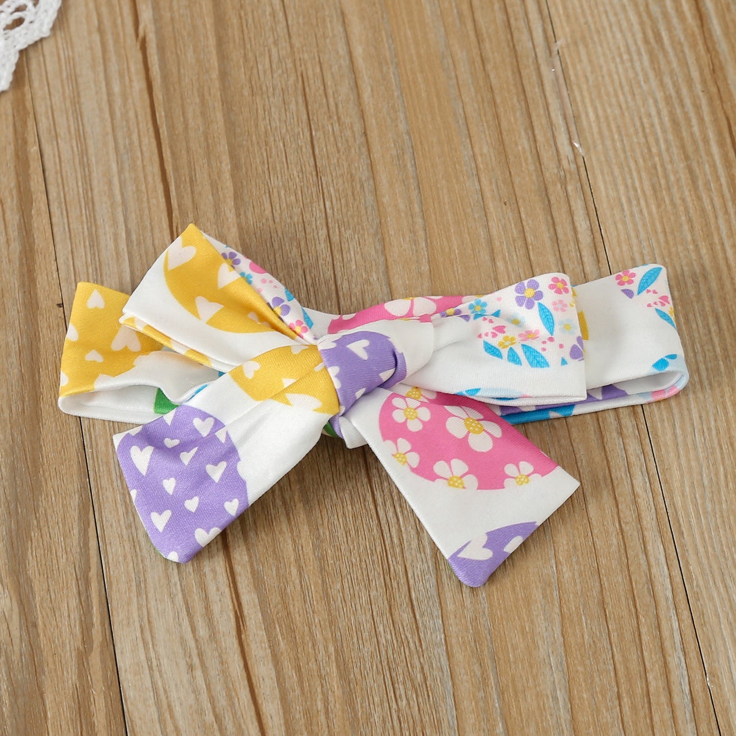 Adorable Baby Girl's Short-Sleeved Printed Romper with Colorful Skirt and Headband Set