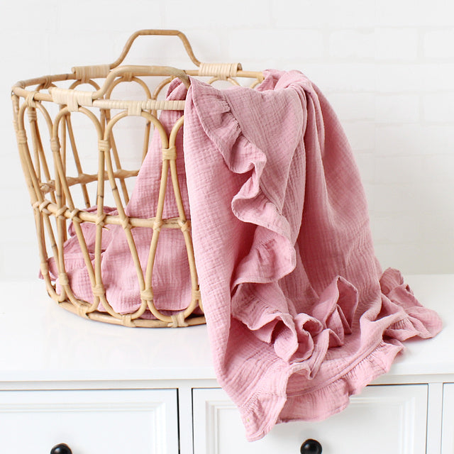 Newborn Baby Blanket with Ruffle Detail: Adorable and Soft Infant Bedding