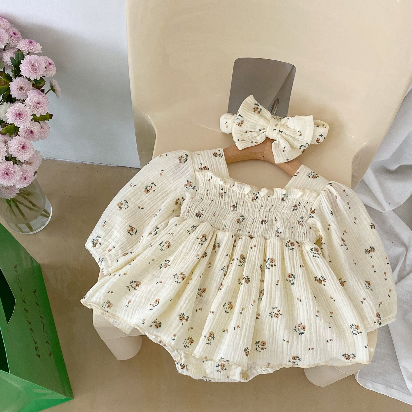 Adorable Baby Girl Floral Romper - Double-Layer Yarn Onesie