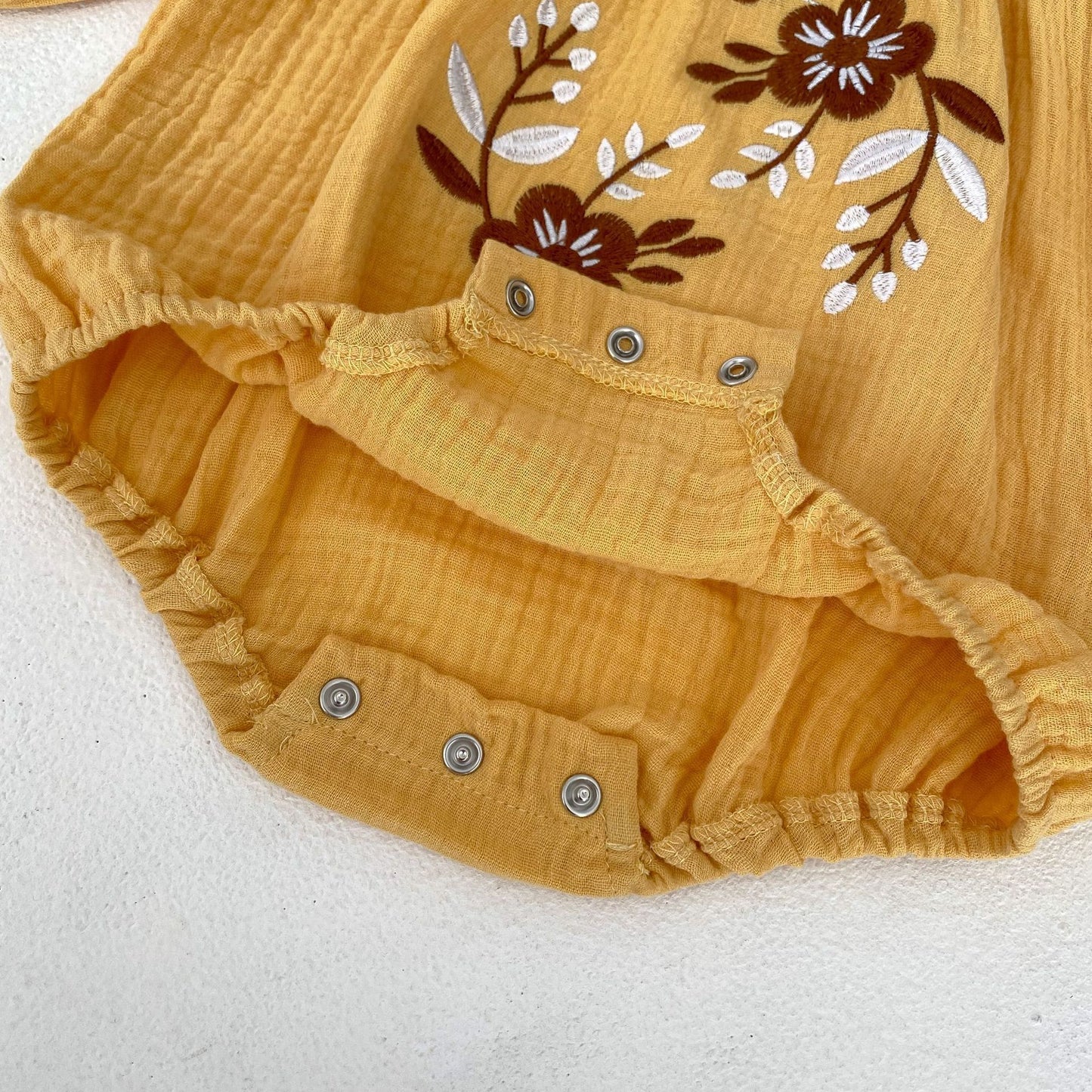 Double Wrinkle Cotton Long-Sleeve Jumpsuit Romper with Hat - Cozy and Stylish
