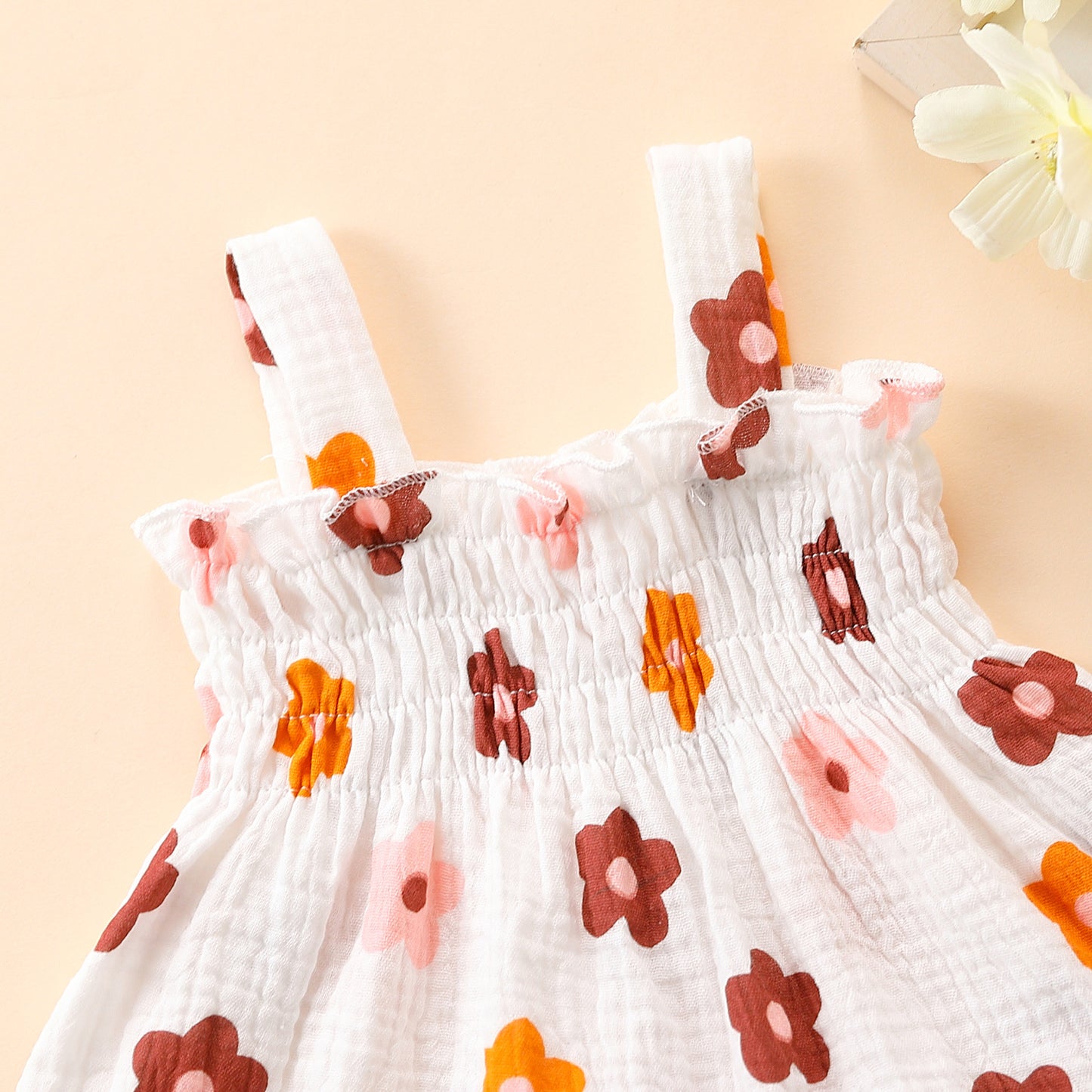 Adorable Baby Girl Flowers Sling Lace Skirt and Shorts Two-Piece Suit
