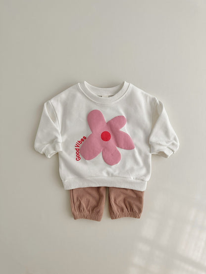 Cute Printed Baby Long-Sleeve and Pants Set: Stylish Comfort for Your Little One