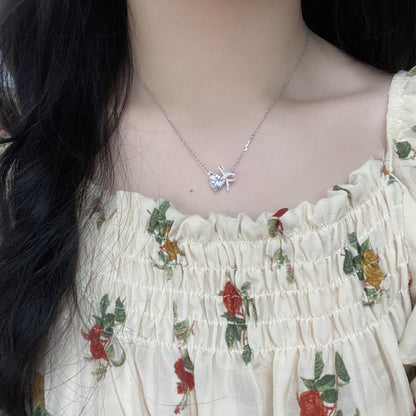 Women’s Diamond Bow Heart Necklace – Elegant Clavicle Chain, Simple & Versatile High-End Jewelry Gift for Her