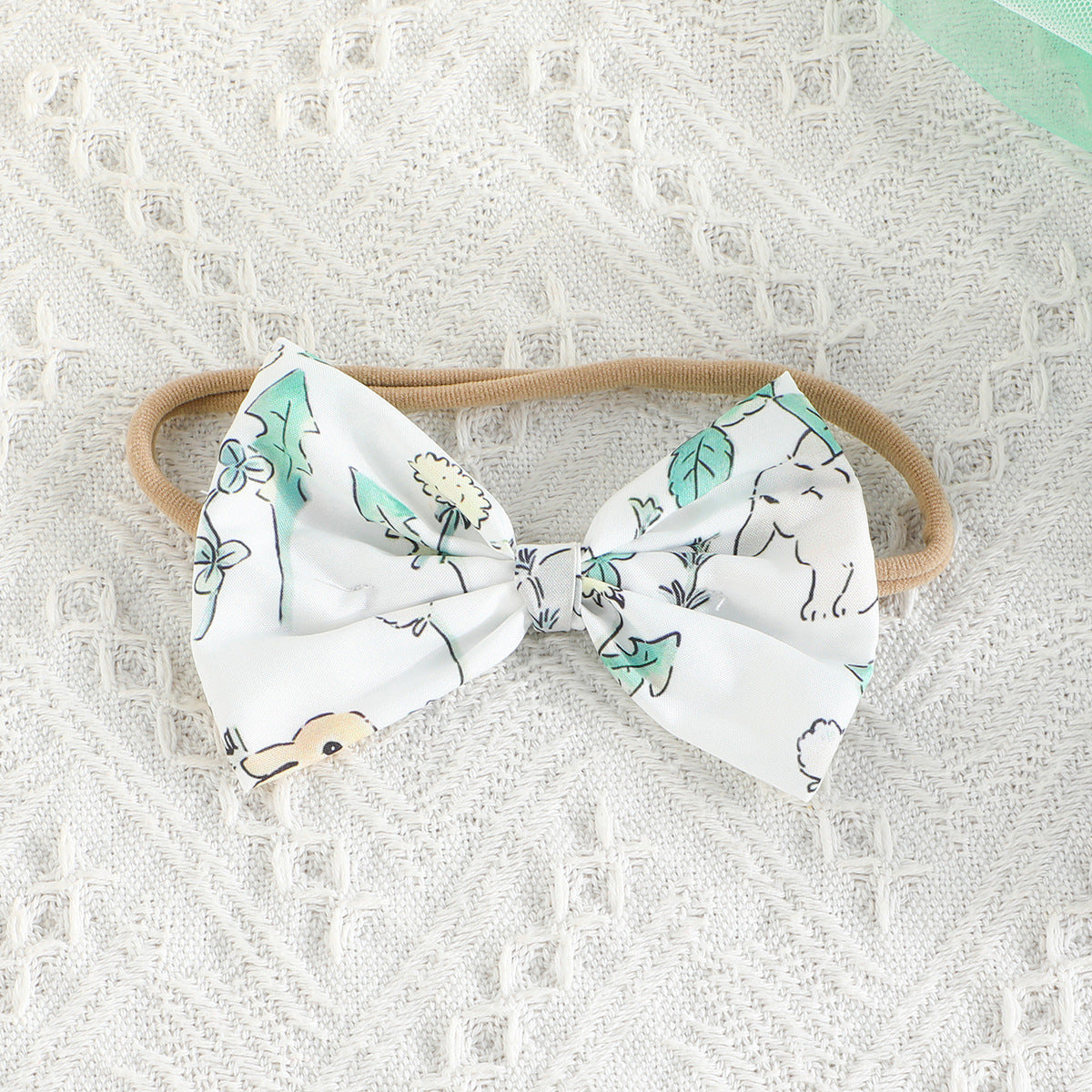 Adorable Summer Baby Girl Romper and Bloomers with Button Chest Design