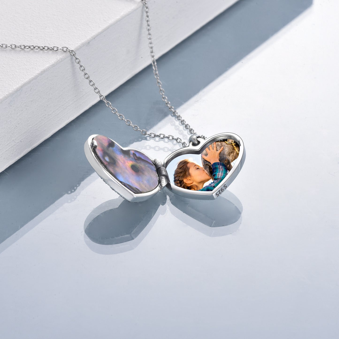 Horse Heart Pendant Necklace for Women – Elegant Jewelry Gift for Horse Lovers, Perfect for Birthday, Anniversary & Daily Wear