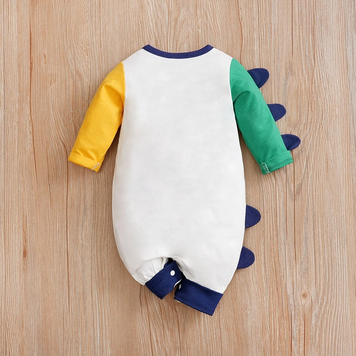 Adorable Newborn Long Sleeve Dinosaur Cotton Jumpsuit - Cozy Infant Wear