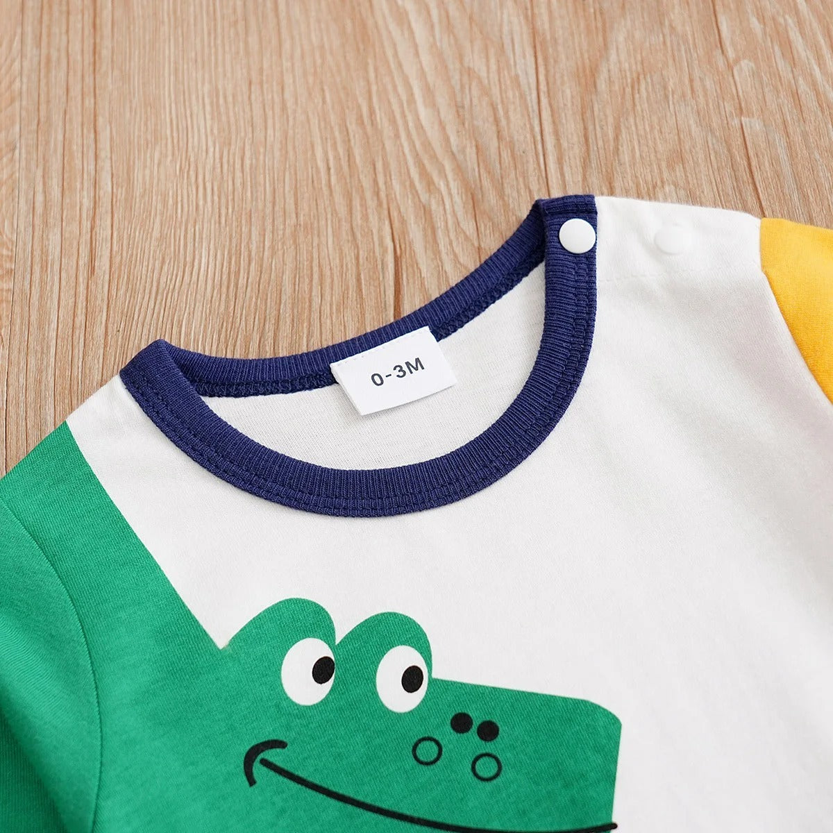 Adorable Newborn Long Sleeve Dinosaur Cotton Jumpsuit - Cozy Infant Wear