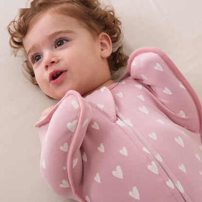 Versatile Baby Sleeping Bag: Four Seasons Surrender with Anti-Startle Design